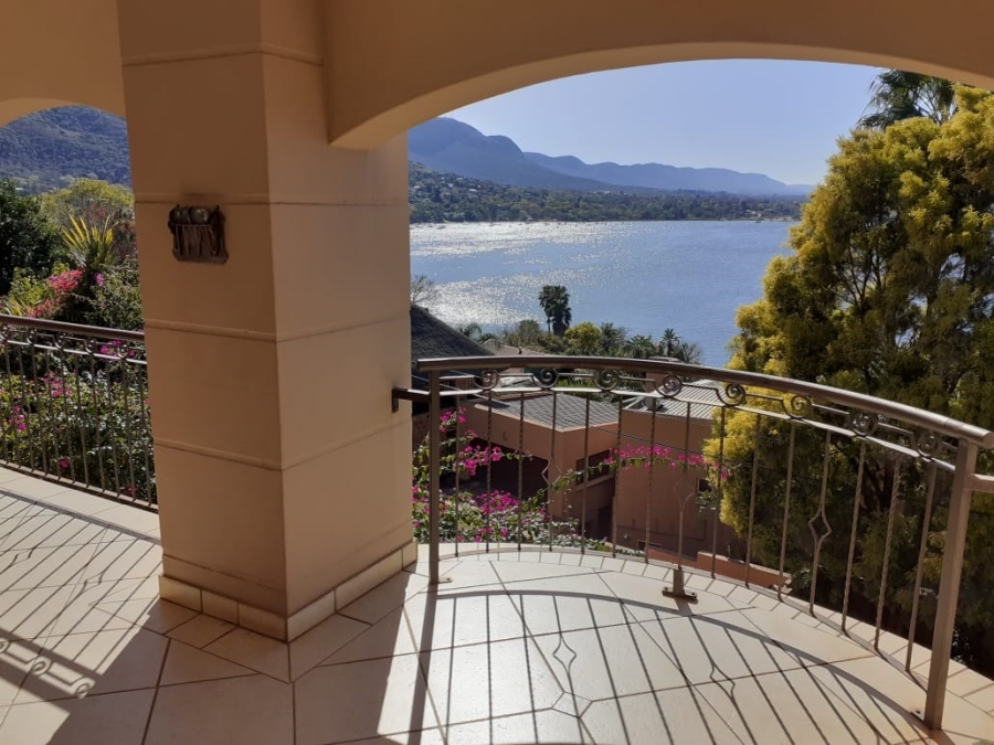 4 Bedroom Property for Sale in Kosmos North West